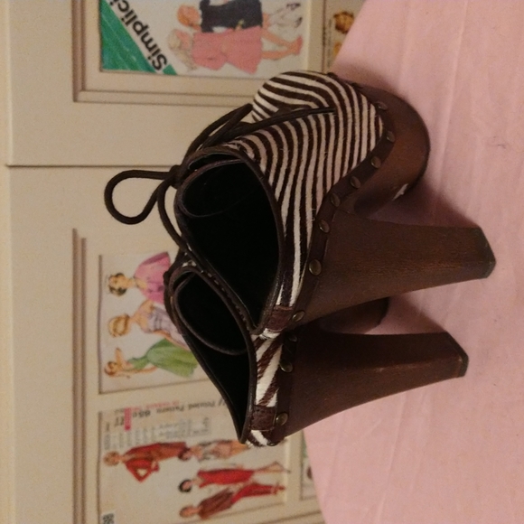 Sam Edelman brown striped leather heels Sz 5 🎁 - Picture 3 of 10